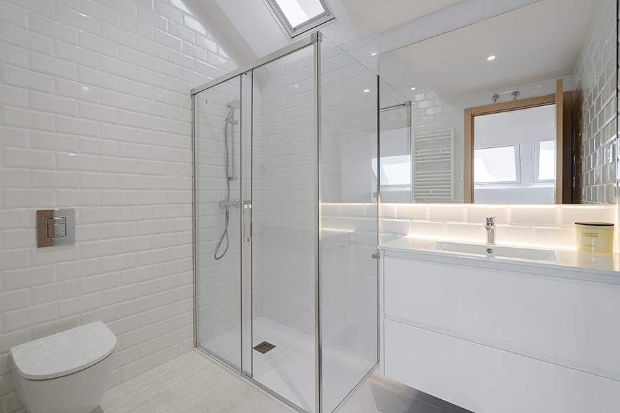 baño de la suite 4 del piso de 4 habitaciones del Edificio Lérida 8.